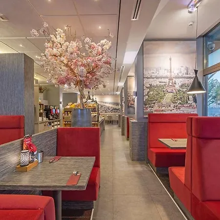 Ramada Scheveningen 3* Haag