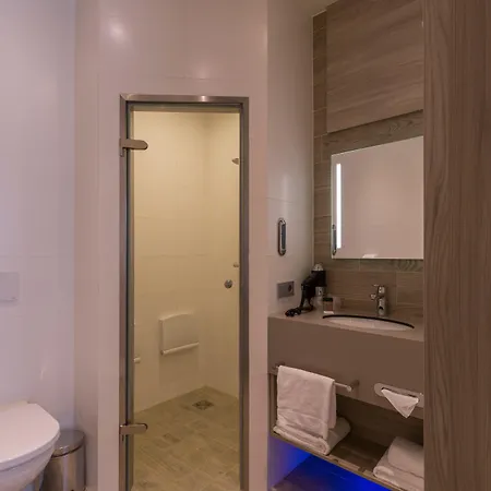 Szálloda Ramada Scheveningen 3*