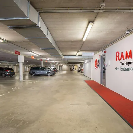 מלון Ramada Scheveningen האג
