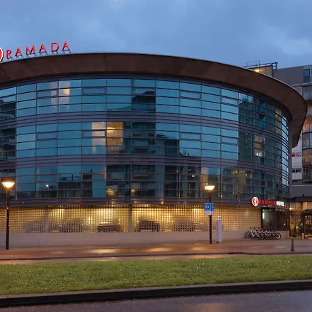 ホテル Ramada Scheveningen