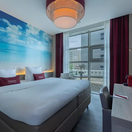 Ramada Scheveningen 3*