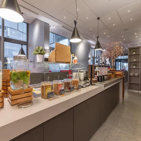 Ramada Scheveningen Hotel 3*