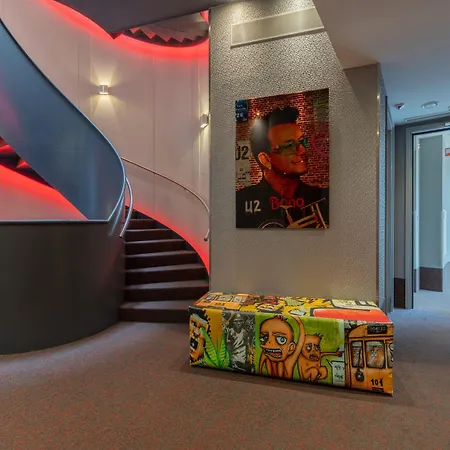 Ramada Scheveningen 3*