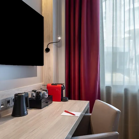 Ramada Scheveningen Hotel 3*