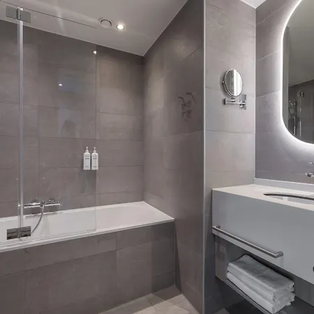 Ramada Scheveningen 3*