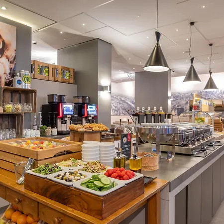 Hotel Ramada Scheveningen 3*