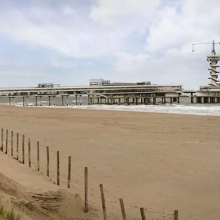 Ramada Scheveningen 3*