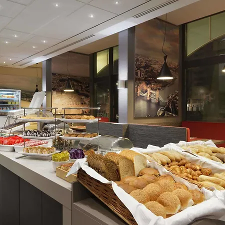 Otel Ramada Scheveningen Lahey