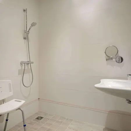 Ramada Scheveningen Hotel 3*