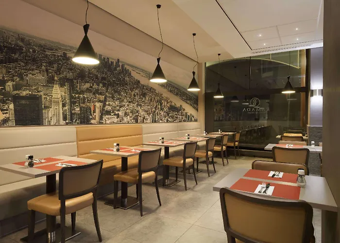 Ramada Scheveningen 3*