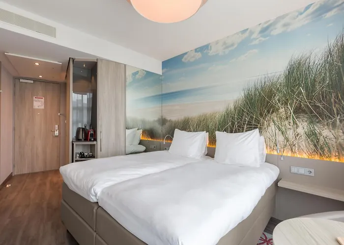 Ramada Scheveningen Hotell 3*