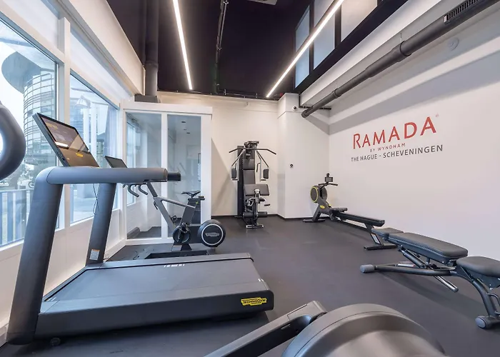 Ramada Scheveningen Hotell 3*