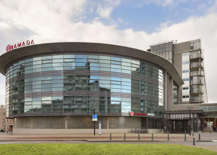 Ramada Scheveningen 3*