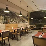 Ramada Scheveningen 3*
