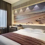 Ramada Scheveningen Hotel 3*