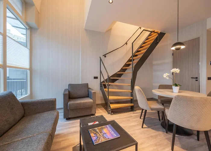 Ramada Scheveningen 3*