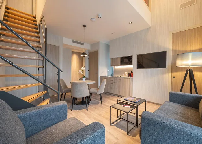 Ramada Scheveningen 3* Haga