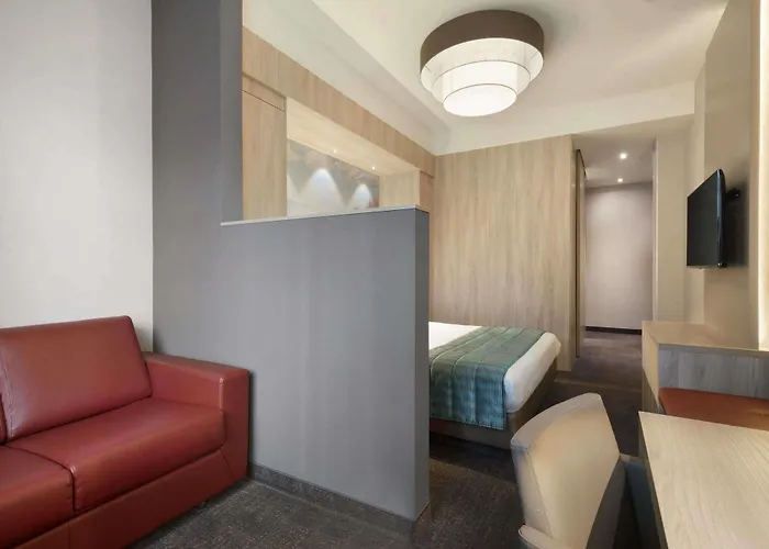 Ramada Scheveningen 3* Haga